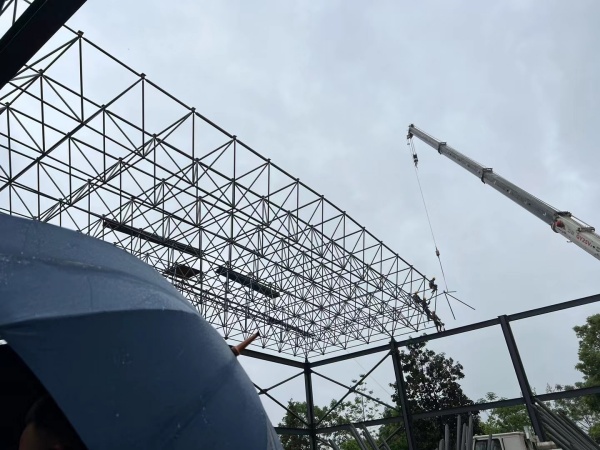 鋼結(jié)構(gòu)廠房